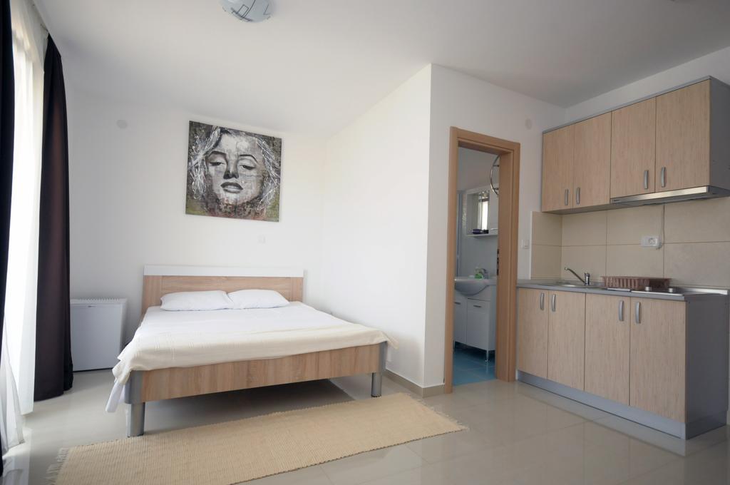 בודווה Apartments Vila Anastasia חדר תמונה