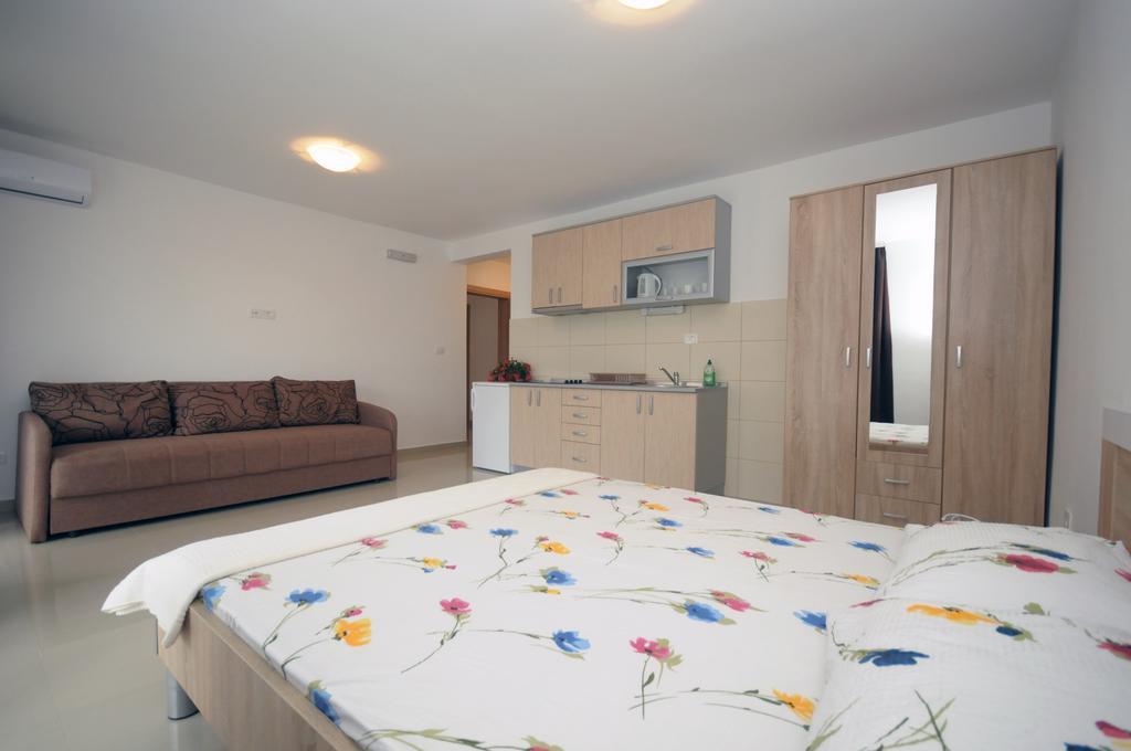 בודווה Apartments Vila Anastasia חדר תמונה